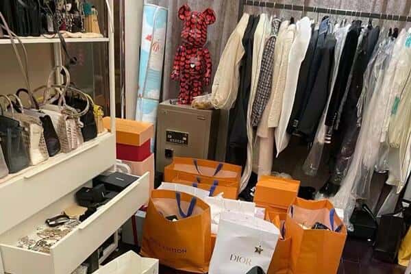 喀什巴楚县回收一线品牌衣服